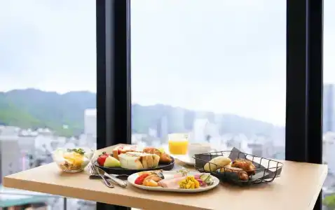Candeos Kobe Tor Road - 12
