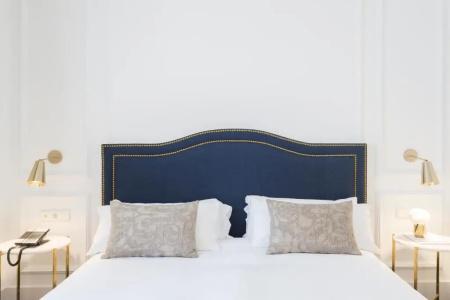 Midmost by Majestic Hotel Group - 29