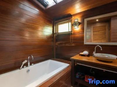 Gajapuri Resort & Spa - 81