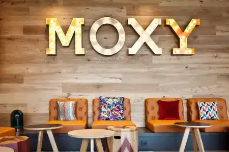 Moxy Rust - 8