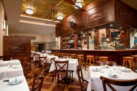 Hilton New Orleans / St. Charles Avenue - 36