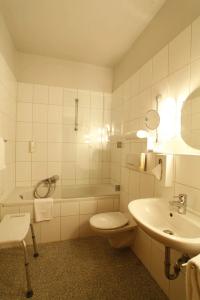ArtAna Eden - 8