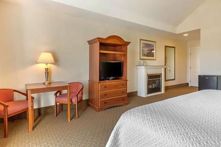 Ogunquit and Suites - 47