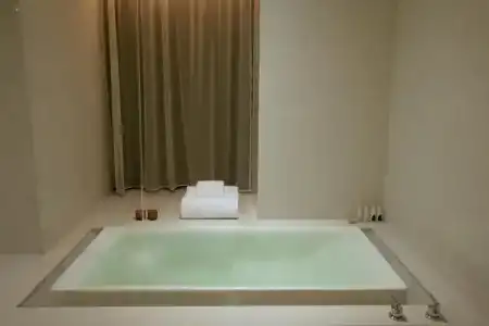 Maduzi, Bangkok - 76