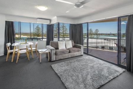 Belaire Place - 49