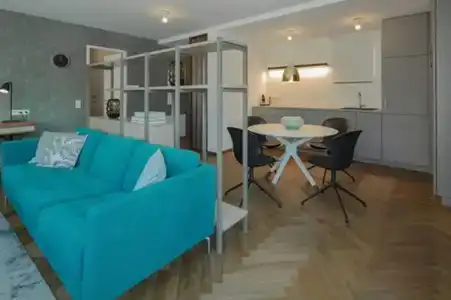 DD Suites Serviced - 63