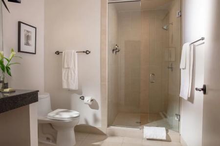 International House - 47