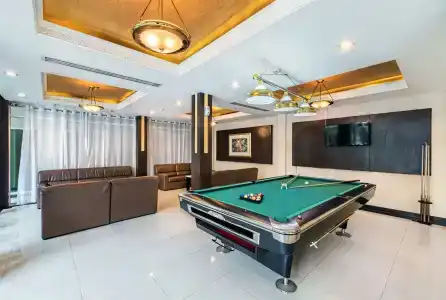 Qiu Sukhumvit - 25