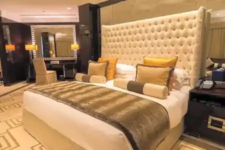 Mövenpick Grand Al Bustan - 32