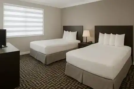 Ramada by Wyndham Los Angeles/Downtown West - 36