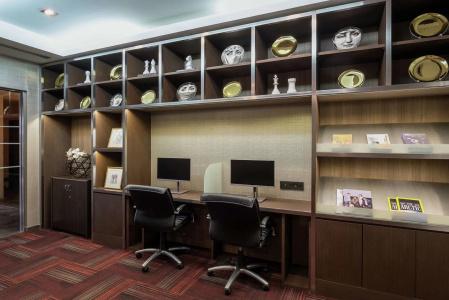 DoubleTree by Hilton Bangkok Ploenchit - 13