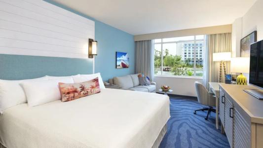 Universal's Loews Sapphire Falls Resort - 42
