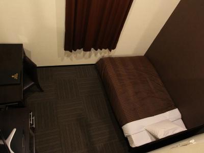Livemax Esaka - 6