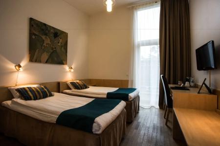 Tylebackl; Sure Collection by Best Western - 44
