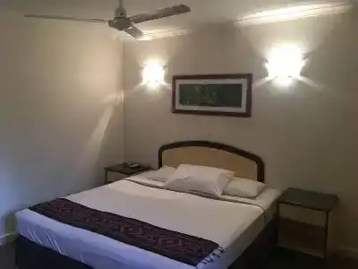 Bay Village Tropical Retreat & - 6