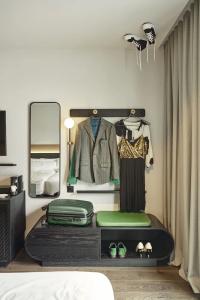 Chic & Basic Gravity - 45