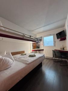 City Inn - 26