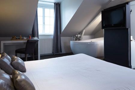 Best Western Le Cheval Blanc -Centre- Vieux Port - 151