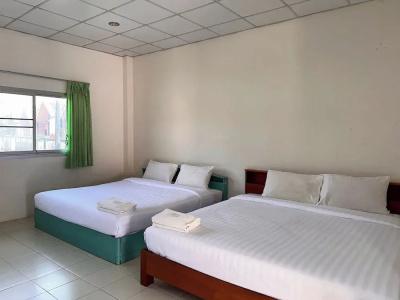 Chumphon Park - 41