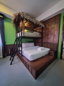 De Phanakron Boutique - 113