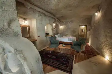 Sarnich Cave Suites - 104