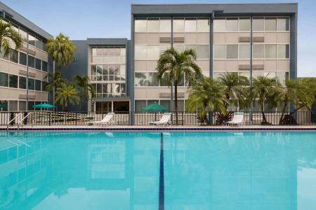Days Inn by Wyndham Miami International Airport - 21
