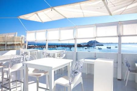 Avanti Lifestyle - Only Adults - 16