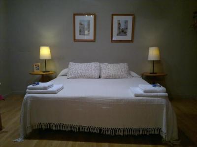 Ally's Bed&Breakfast, - 49