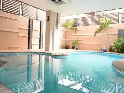 Tycoon Suite - 11
