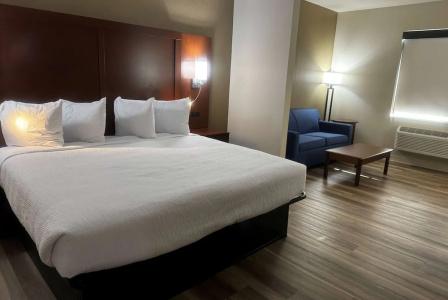 Microtel Inn & Suites by Wyndham College Station - 95