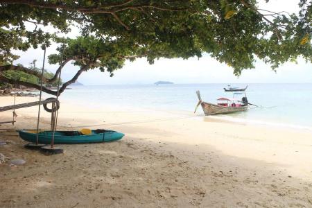 Phi Phi Relax Beach Resort - 11