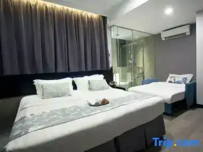 Ibis North Point - 14