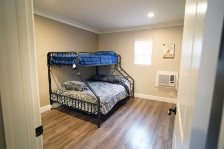 Anaheim Executive Inn & Suites - 101