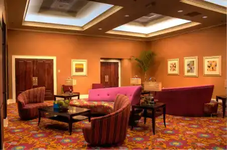 DoubleTree by Hilton - 1