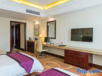 Sun City - 100