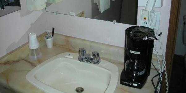 Cache Creek Inn - 7