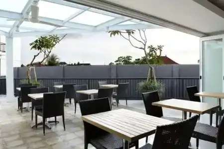 Amaris Teuku Umar - 19