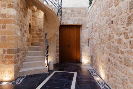 Chateau Anax Boutique - 12