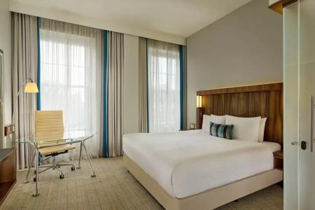 Courtyard by Marriott Edinburgh - 35