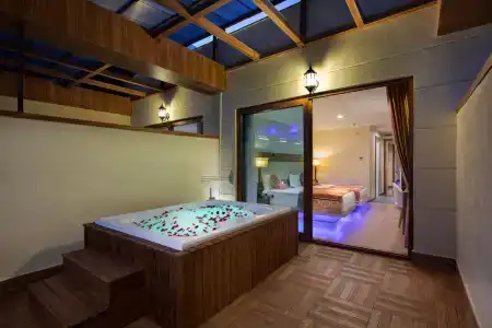 Granada Luxury - 9