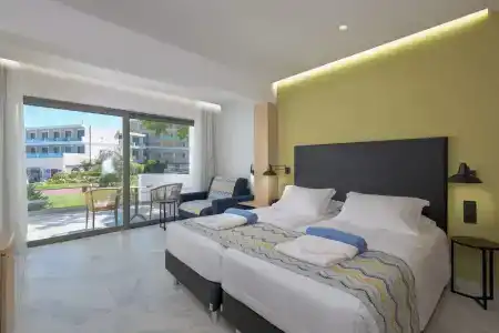 Avra Beach Resort - 51