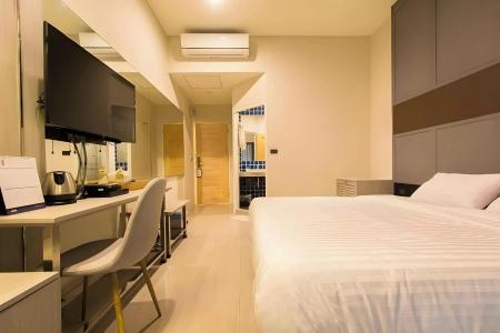 Lazy Sunday hostel - 21