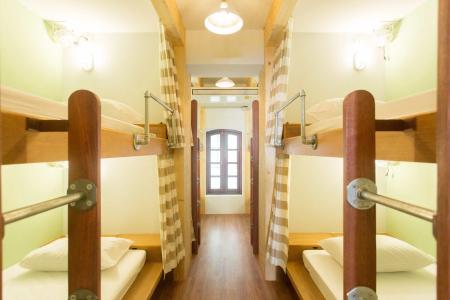 Barn & Bed Hostel - 13