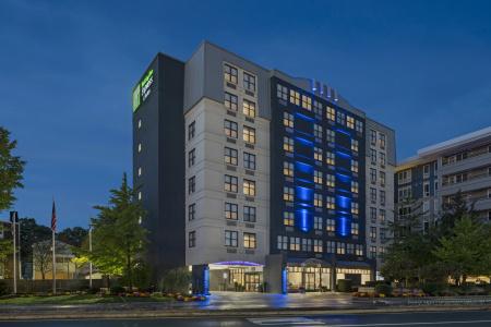 Holiday Inn Express & Suites Boston -, an IHG - 16
