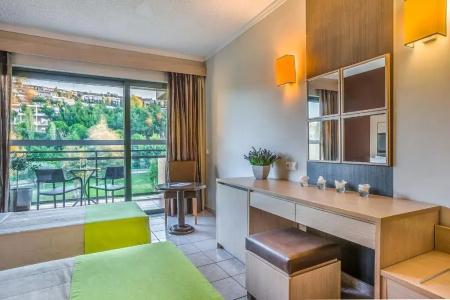 Kipriotis Hippocrates - Adults Only - 7