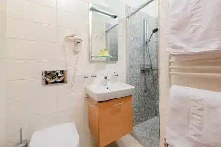 Olympia - 8
