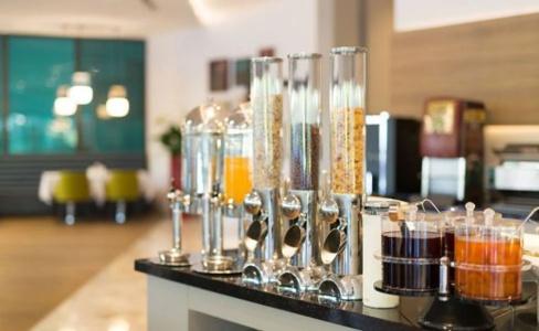 The Fortyfive Business & Spa - 9