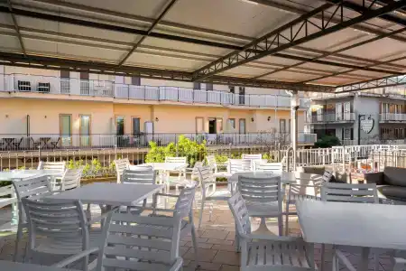 Comfort Gardenia Sorrento Coast - 25
