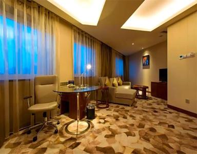 Grand Skylight Catic - 128