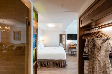 Legacy Gastro Suites - 4